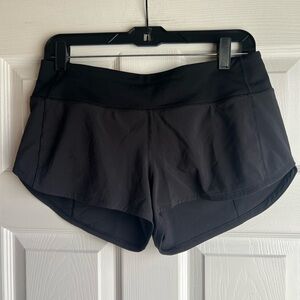 Lululemon Speed Up Low-Rise Lined Short 2.5" sz 6 Black